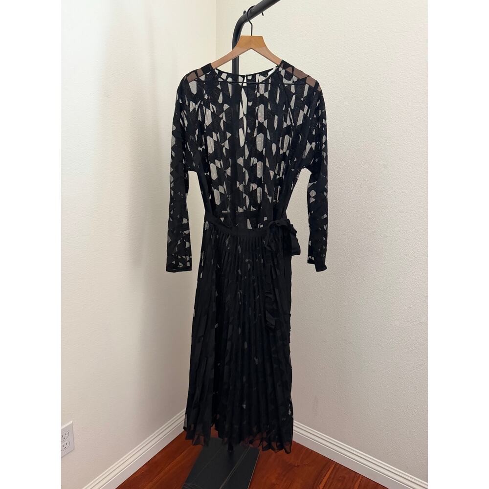 Hugo boss black long sleeve lace pleated dress size M - Picture 2 of 6